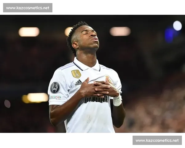 欧冠决赛精彩回顾与战术分析：冠军之路的关键因素与亮点表现